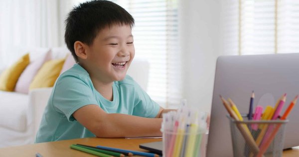 Formations en ligne : élargissez vos horizons pro et perso